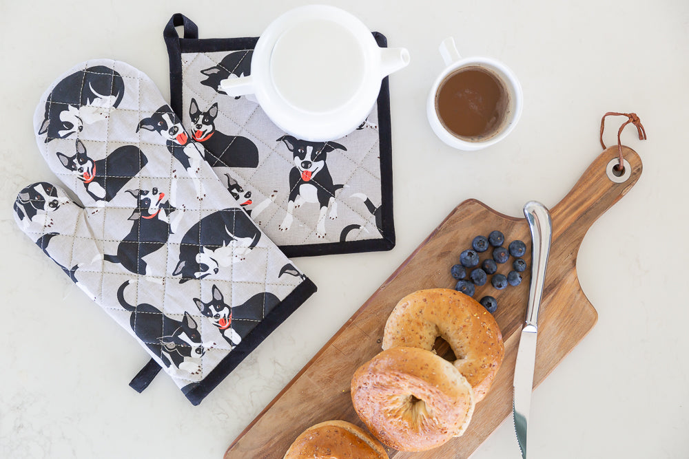 Farm Dog Oven Glove and Pot Holder set